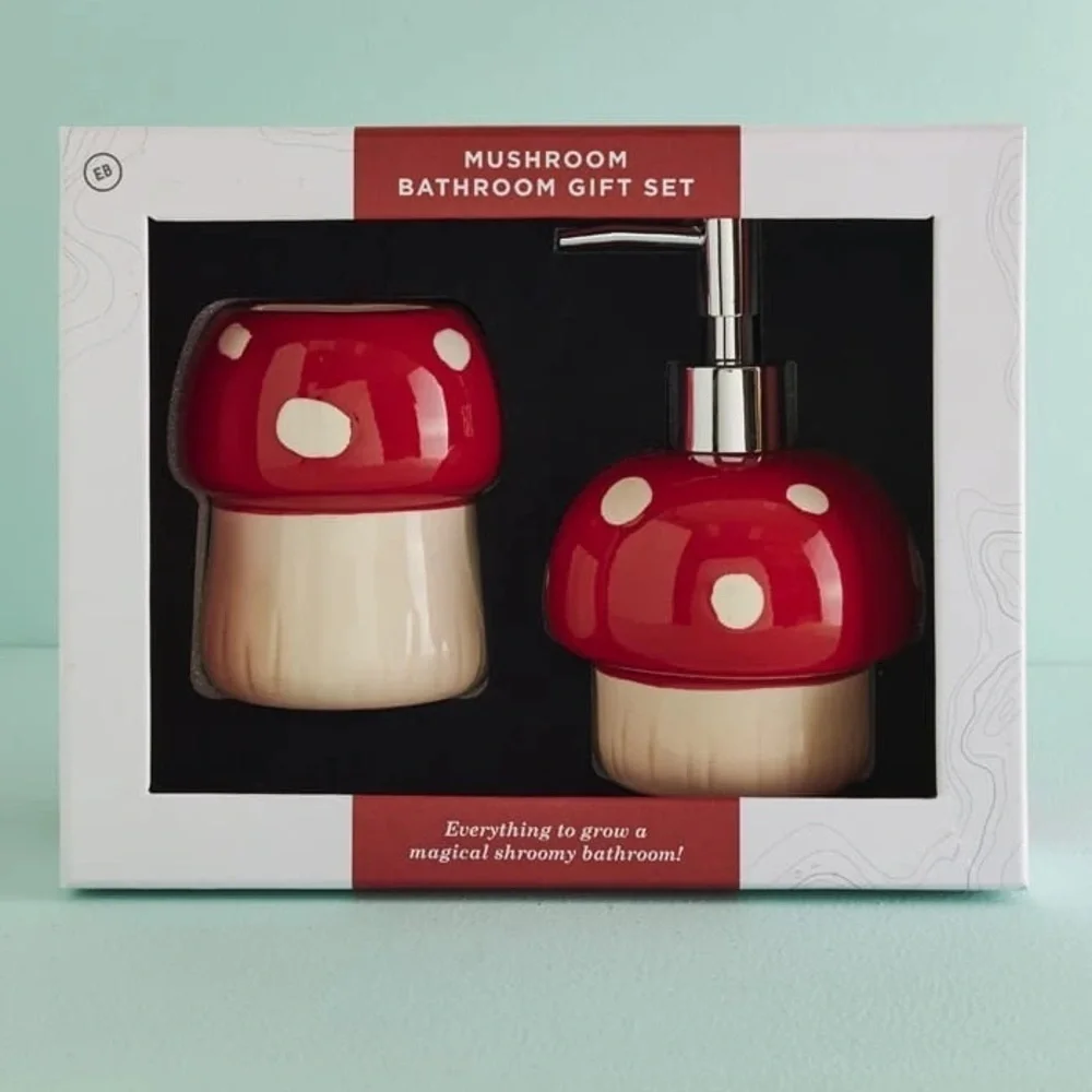 🎉HOST PICK🎉Mushroom Bathroom Gift Set, NIB 🍄🪥